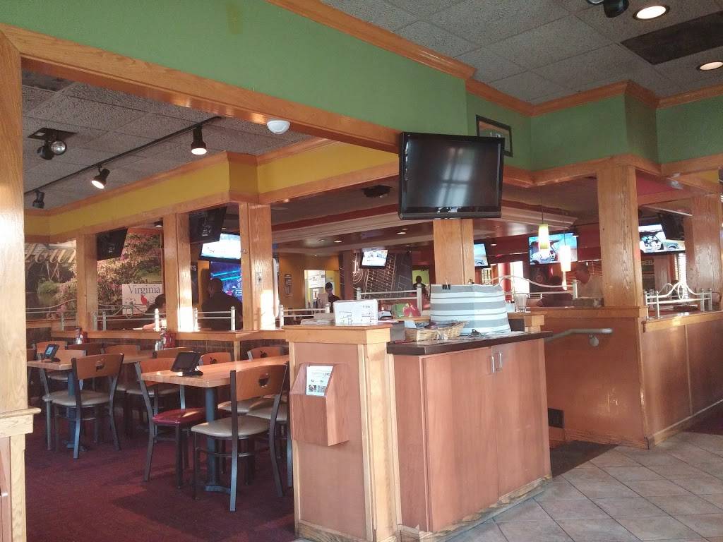 Applebees Grill + Bar | restaurant | 400 Old Franklin Turnpike Unit #204, Rocky Mount, VA 24151, USA | 5404897772 OR +1 540-489-7772