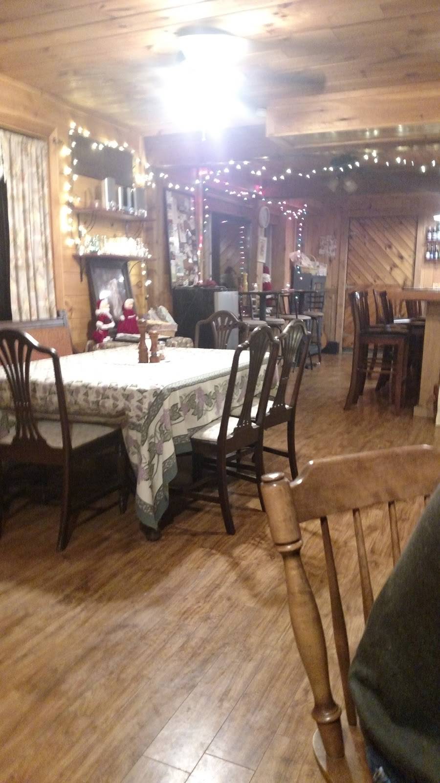 Riverside Lodge and Sauna | restaurant | 20 Paris Hill Rd, South Paris, ME 04281, USA | 2077442412 OR +1 207-744-2412