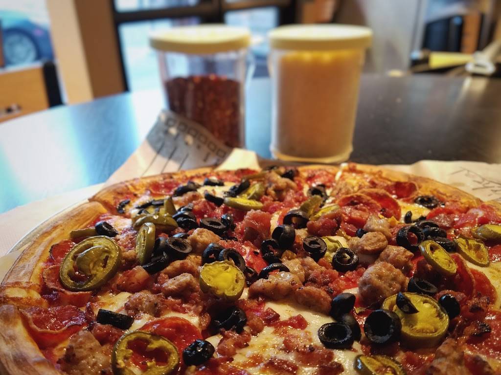 Rapid Fired Pizza | restaurant | 7 W High St, Oxford, OH 45056, USA | 5132806231 OR +1 513-280-6231