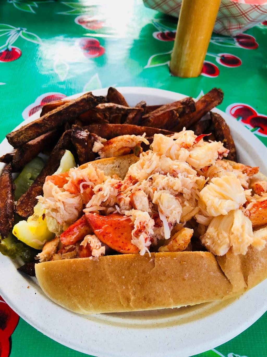 Town Docks Restaurant | restaurant | 289 Daniel Webster Hwy, Meredith, NH 03253, USA | 6032793445 OR +1 603-279-3445