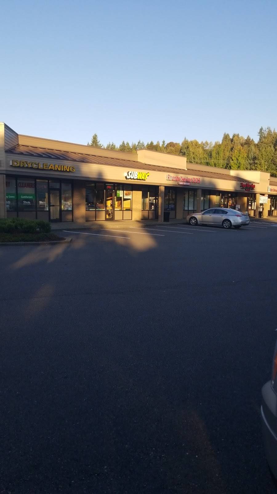 Subway | meal takeaway | 703 228th Ave NE Unit 703, Sammamish, WA 98074, USA | 4258684684 OR +1 425-868-4684