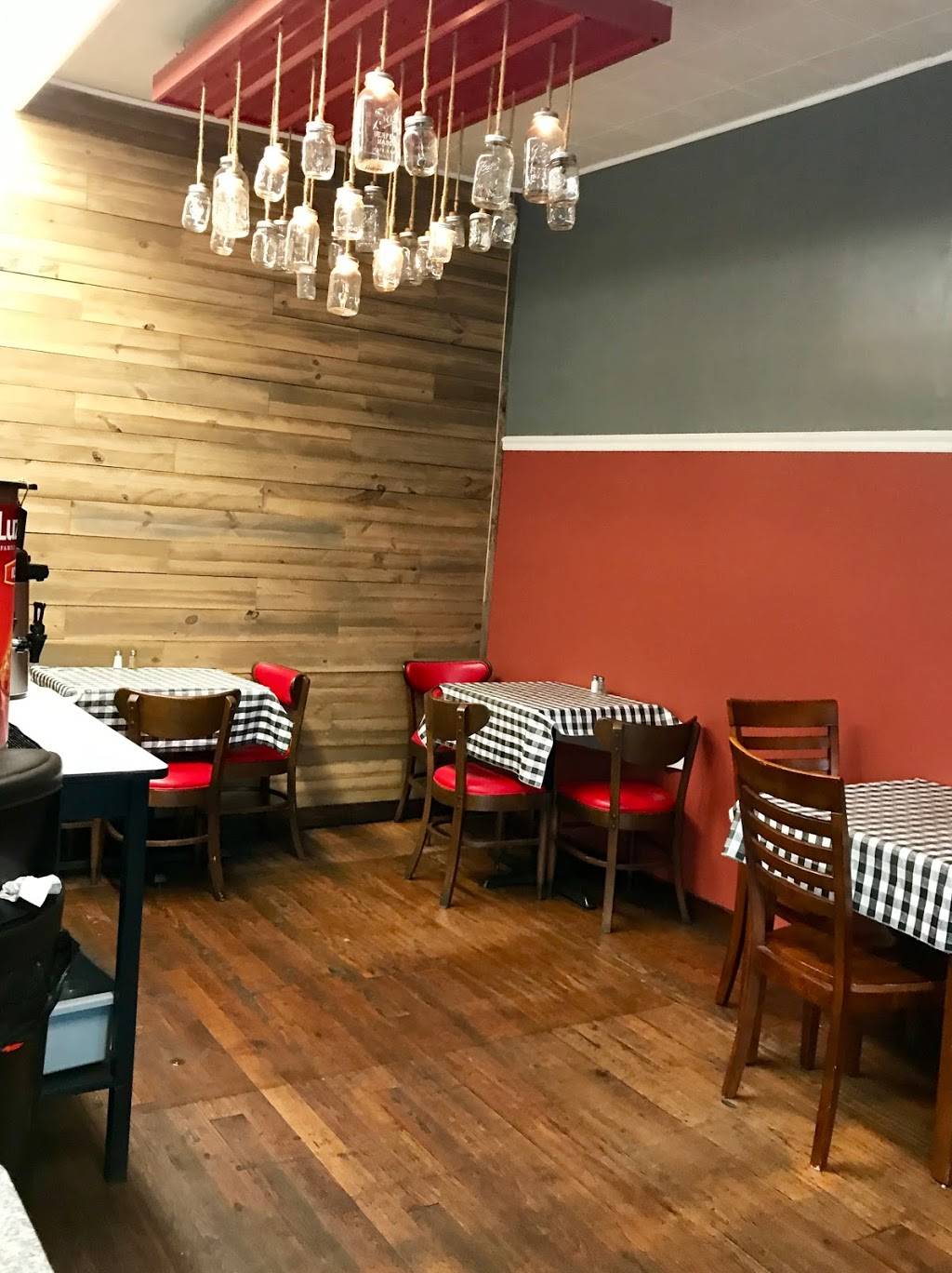 Kaninis Catering | restaurant | 1196 N Main St, Waynesville, NC 28786, USA | 8284525187 OR +1 828-452-5187