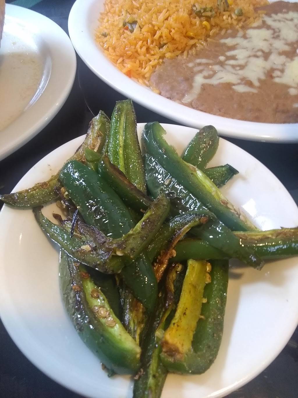 Arandas Mexican Grill | restaurant | 322 S 7th St, Delavan, WI 53115, USA | 2627256518 OR +1 262-725-6518