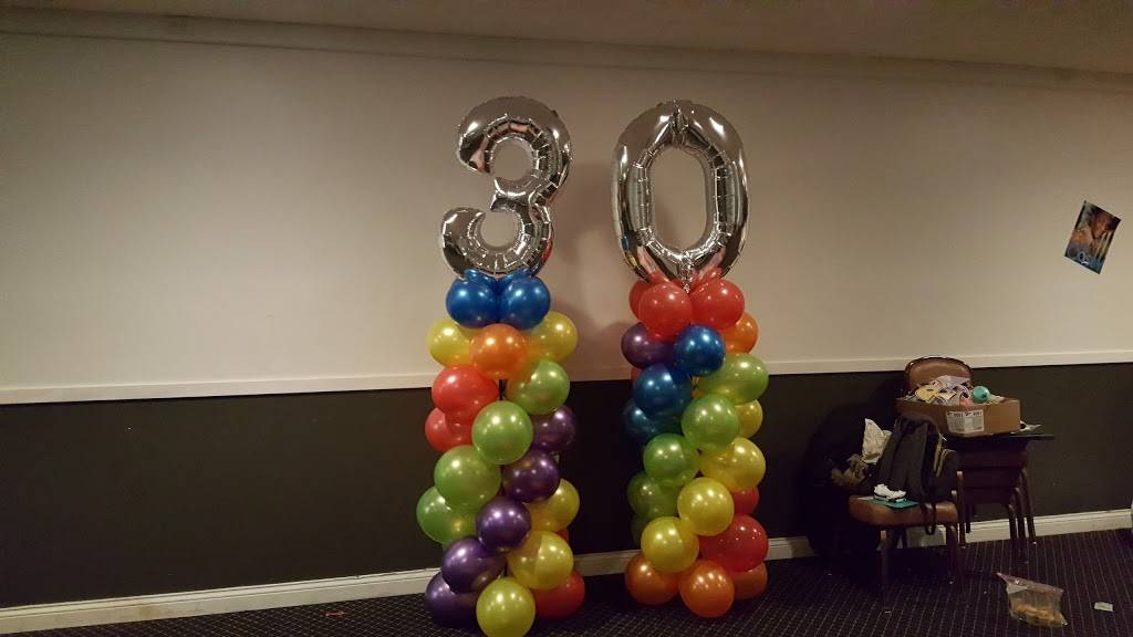 Town Hall Bowl and Banquet | restaurant | 5025 W 25th St, Cicero, IL 60804, USA | 7088630300 OR +1 708-863-0300