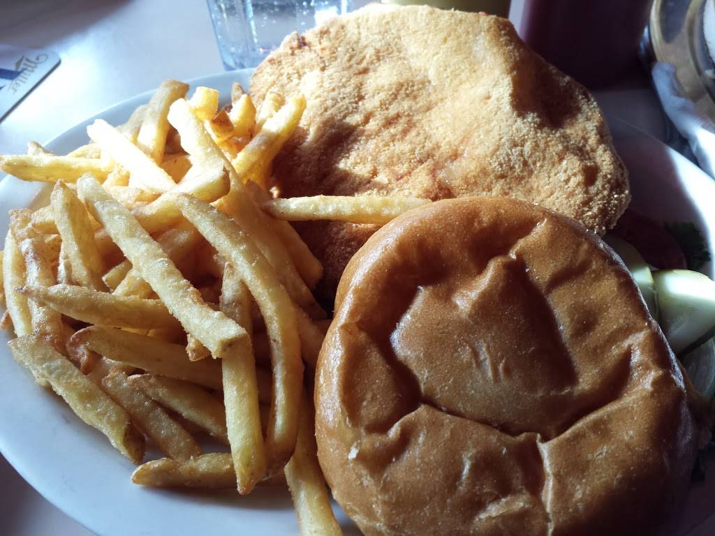 Wig & Pen East | restaurant | 363 N 1st Ave, Iowa City, IA 52245, USA | 3193512327 OR +1 319-351-2327