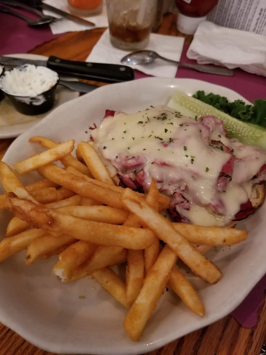 Weathervane Tavern | restaurant | 85 Railroad Ave, South Hamilton, MA 01982, USA | 9784682600 OR +1 978-468-2600