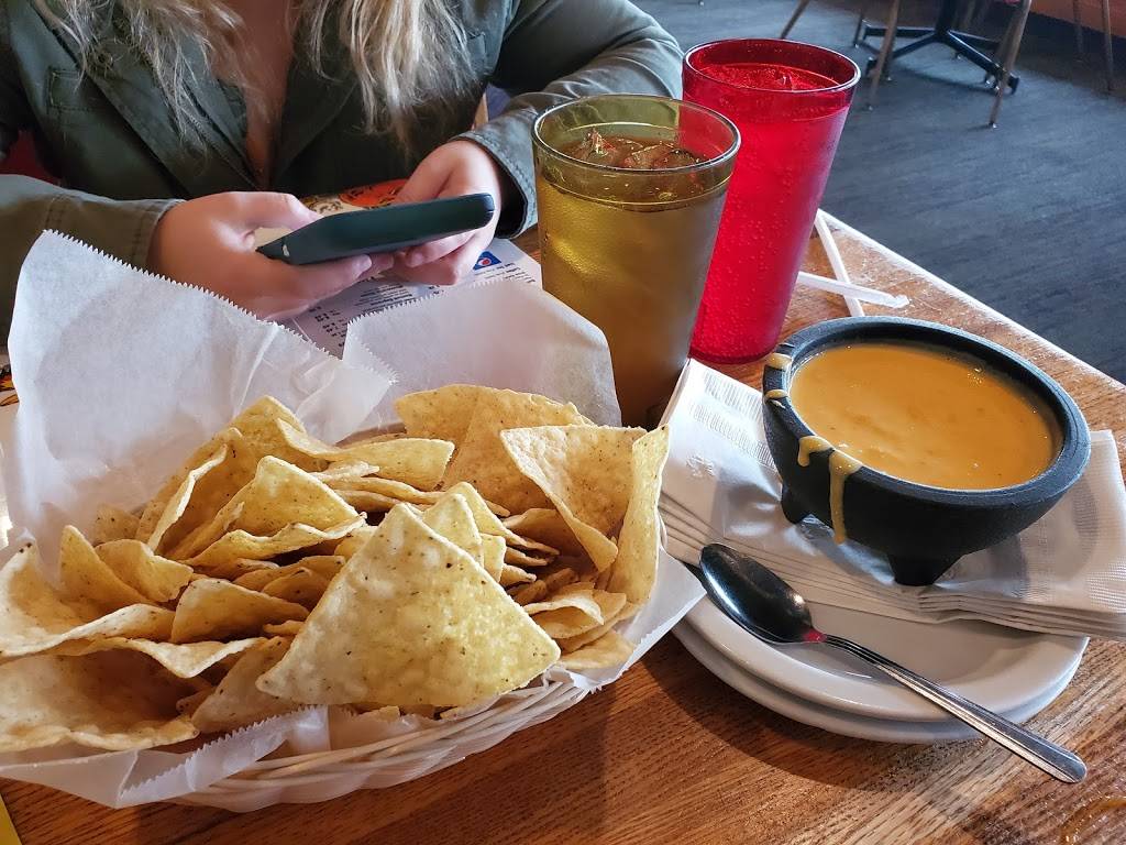 Romeos Mexican Food & Pizza | restaurant | 14630 W Center Rd, Omaha, NE 68144, USA | 4023304160 OR +1 402-330-4160