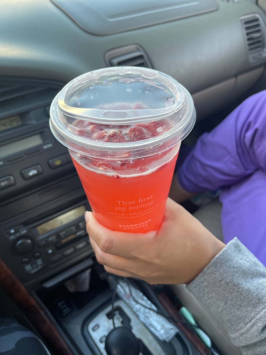 Starbucks | cafe | 2901 Main St, Santa Monica, CA 90405, USA | 3109298353 OR +1 310-929-8353