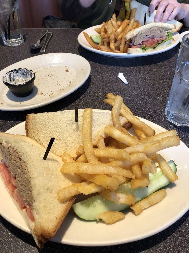 Zaftigs Delicatessen | restaurant | 1298 Worcester Rd, Natick, MA 01760, USA | 5086534442 OR +1 508-653-4442