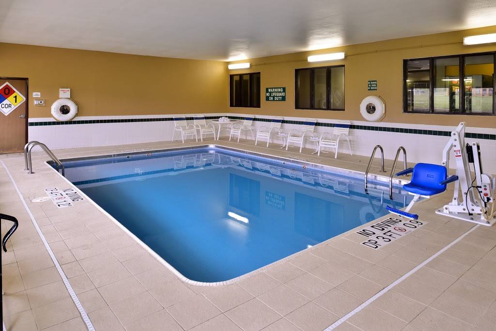 Quality Inn | restaurant | 209 W 9th St, Coralville, IA 52241, USA | 3198006023 OR +1 319-800-6023