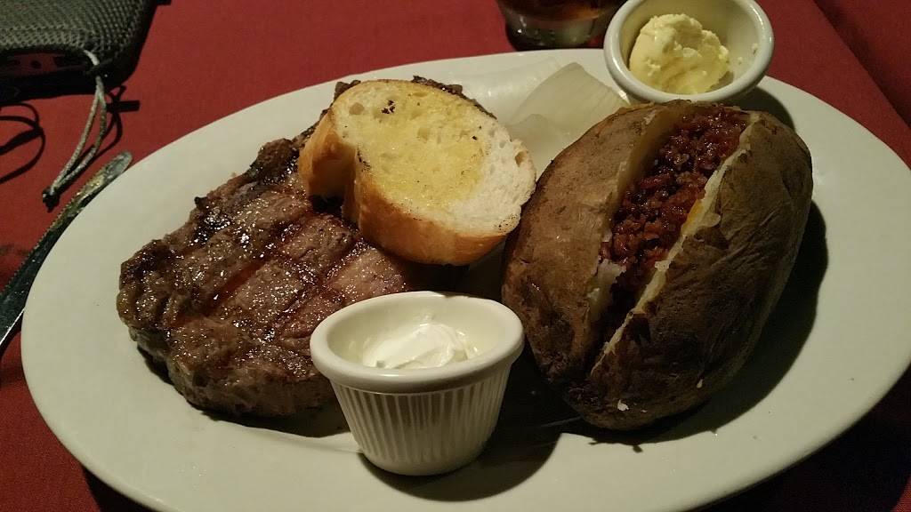 Davisons Steaks | restaurant | 1724 Westover Dr, Sanford, NC 27330, USA | 9197181103 OR +1 919-718-1103