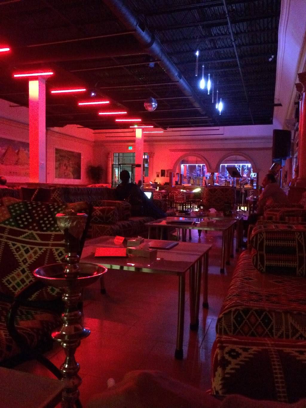 The Vault Anaheim | restaurant | 2951 W Ball Rd, Anaheim, CA 92804, USA | 7142521111 OR +1 714-252-1111