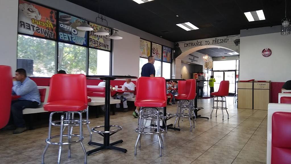 Fancy Burger | restaurant | 6765 N West Ave, Fresno, CA 93711, USA | 5594510705 OR +1 559-451-0705