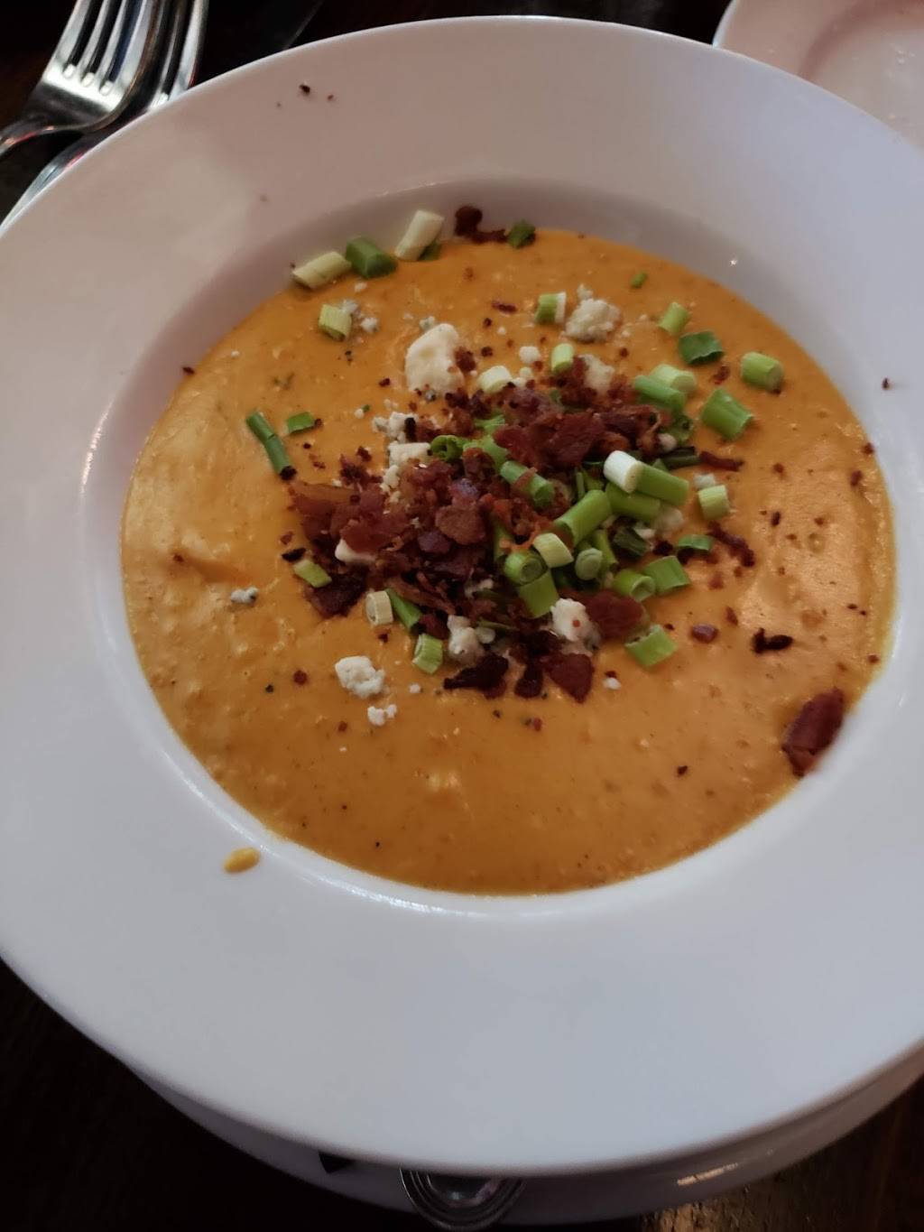 Parkers Grille & Tavern | restaurant | 32858 Walker Rd, Avon Lake, OH 44012, USA | 4409339400 OR +1 440-933-9400