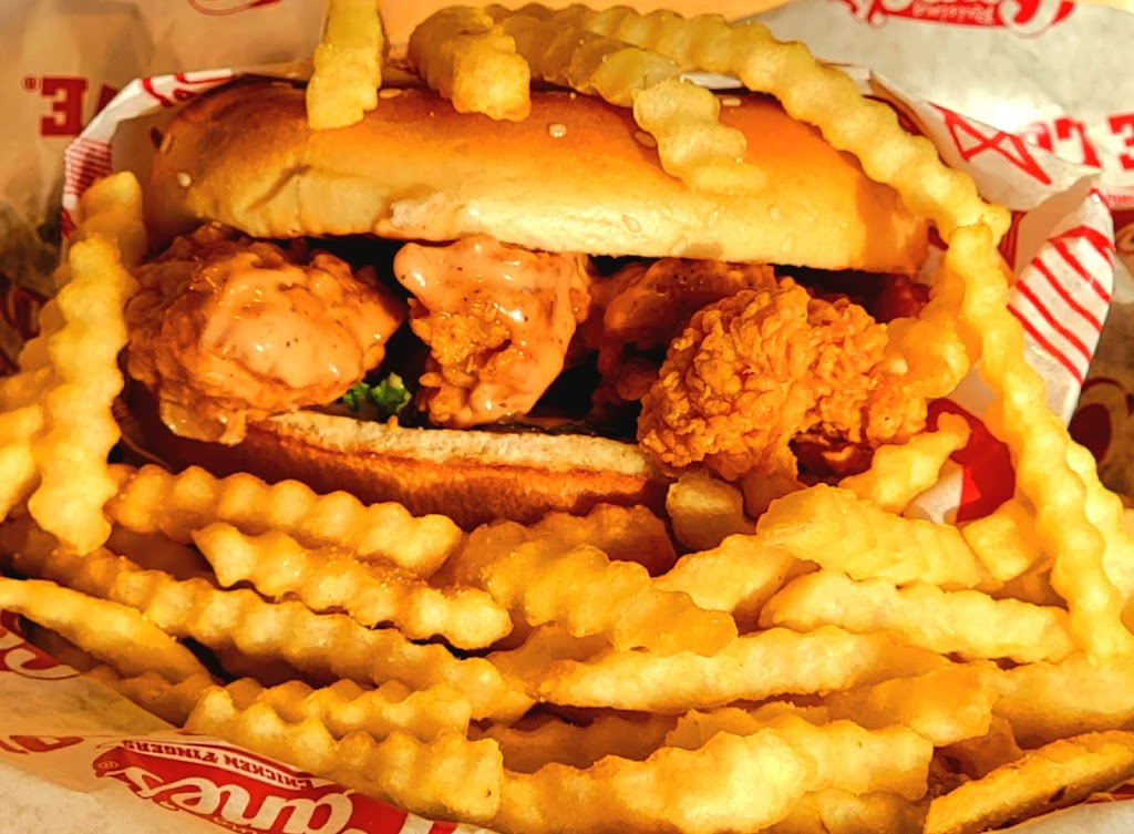 Raising Canes Chicken Fingers | restaurant | 5370 N Garland Ave, Garland, TX 75040, USA | 4694915990 OR +1 469-491-5990
