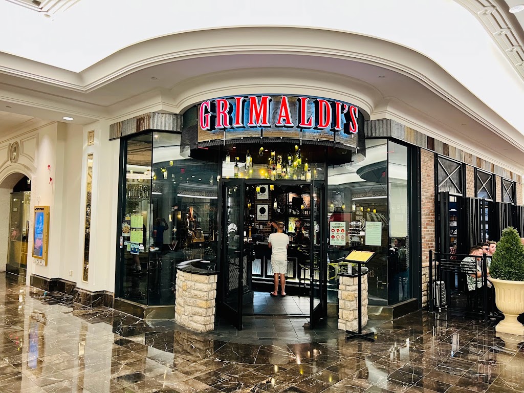 Grimaldis Pizzeria | restaurant | 3327 Las Vegas Blvd S Ste 2710, Las Vegas, NV 89109, USA | 7027543450 OR +1 702-754-3450
