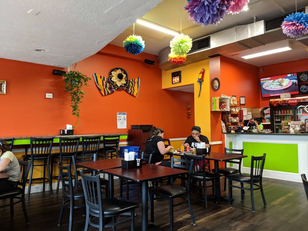 Tortas Y Tacos La Chiquita | restaurant | 2911 Columbia Pike, Arlington, VA 22204, USA | 5719702824 OR +1 571-970-2824