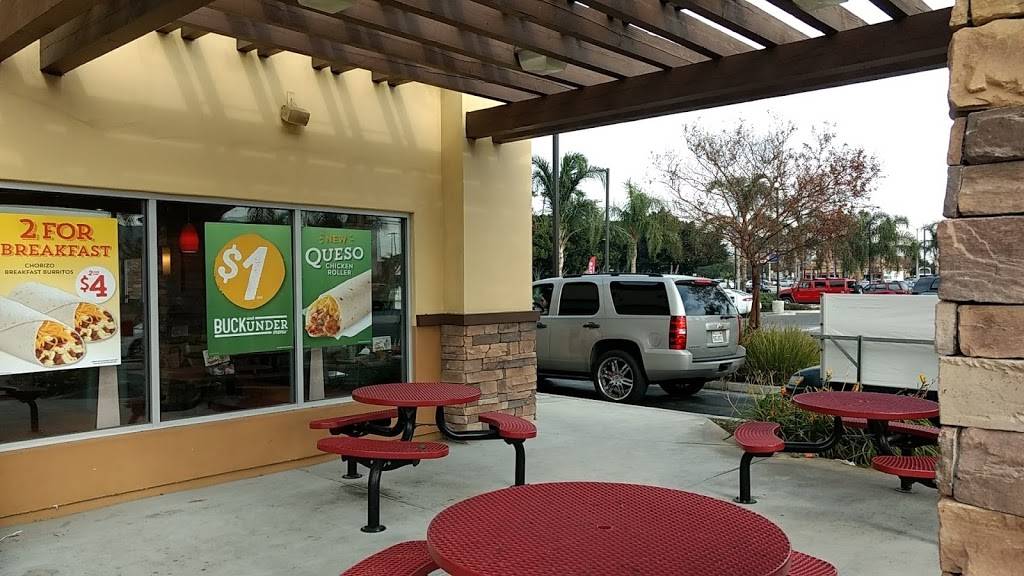 Del Taco | meal takeaway | 16805 Slover Ave, Fontana, CA 92337, USA | 9093571804 OR +1 909-357-1804