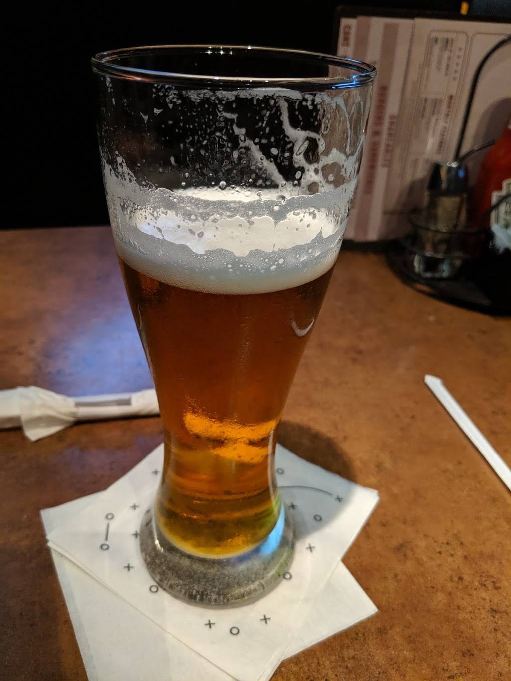 Buffalo Wild Wings | meal takeaway | 1328 P St, Lincoln, NE 68508, USA | 4024752999 OR +1 402-475-2999