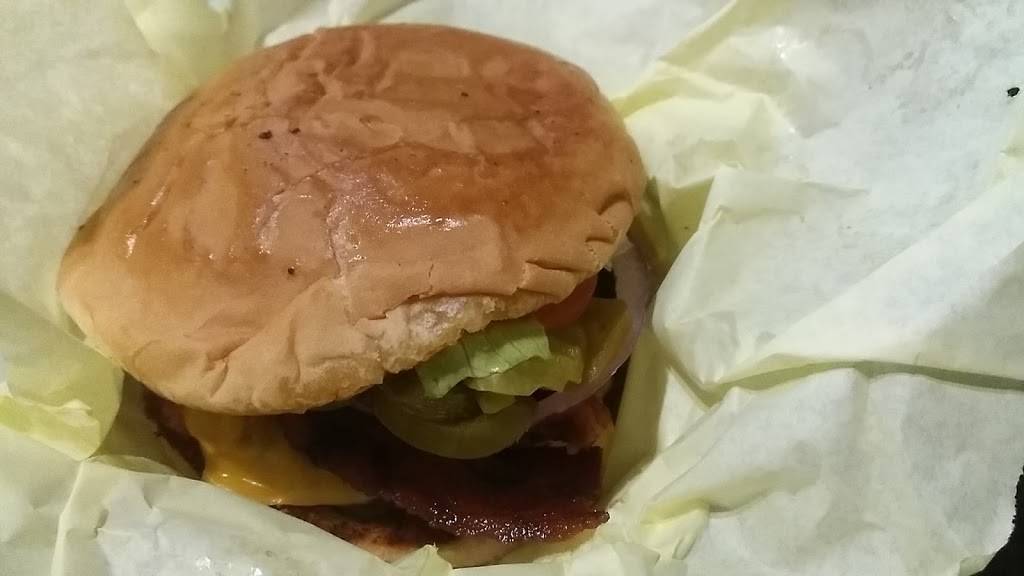 Blackjack Pizza | restaurant | 2120 N St Augustine Dr #100, Dallas, TX 75227, USA | 9723291414 OR +1 972-329-1414