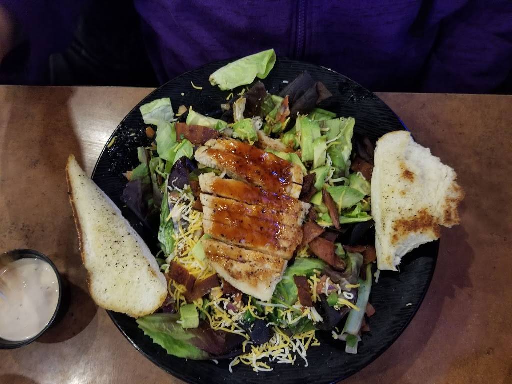 Buffalo Wild Wings | meal takeaway | 2770 Gateway St, Springfield, OR 97477, USA | 5413936606 OR +1 541-393-6606