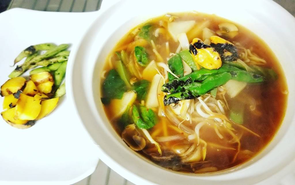 Dragonfly Wine & Sushi Bistro | restaurant | 5860 N Mesa St Ste.133-135, El Paso, TX 79912, USA | 9153040775 OR +1 915-304-0775