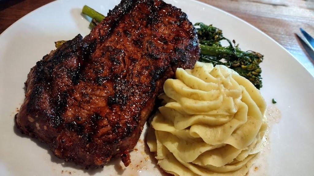 MÉLANGE | restaurant | 221 Market Ave N, Canton, OH 44702, USA | 3305875566 OR +1 330-587-5566