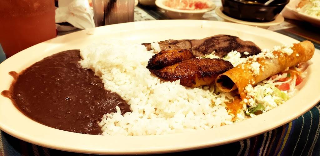 Guasalmex Restaurant | restaurant | 150 W Holt Ave, Pomona, CA 91768, USA | 9096231107 OR +1 909-623-1107
