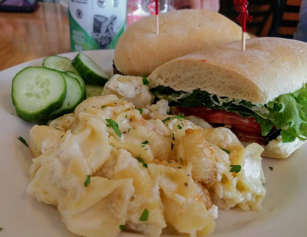 Killington Avenue Market-Deli | restaurant | 22 Killington Ave, Rutland, VT 05701, USA | 8027732412 OR +1 802-773-2412