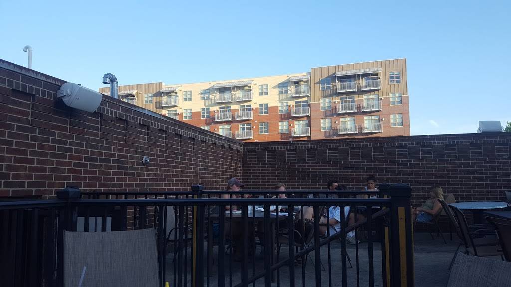 Campus Bar & Grill | restaurant | 304 S 9th St #100, Columbia, MO 65201, USA | 5738170996 OR +1 573-817-0996