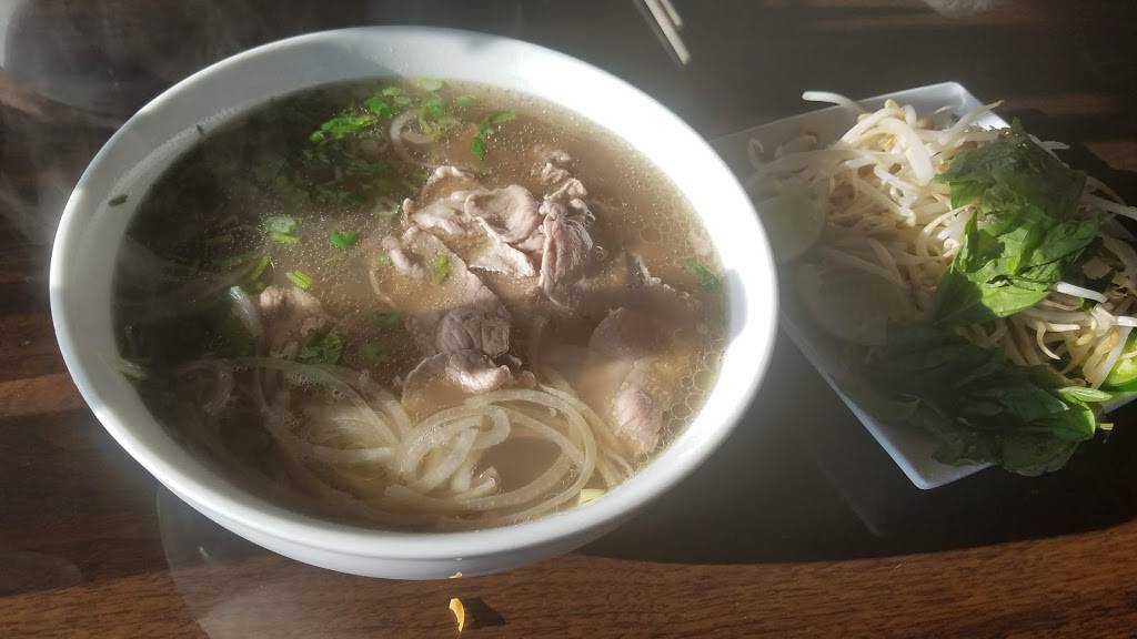 Pho Express | restaurant | 241 Three Springs Dr, Weirton, WV 26062, USA | 6813283048 OR +1 681-328-3048