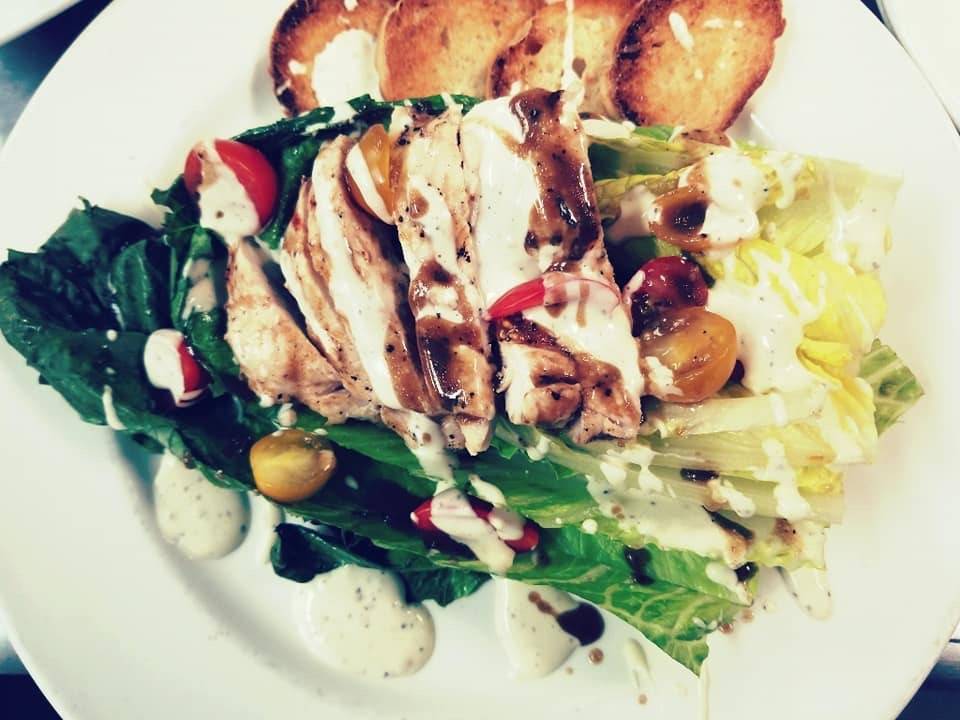 The Lyons Den Restaurant & Taphouse | restaurant | 160 E Main St, Lyons, CO 80540, USA | 3038232322 OR +1 303-823-2322