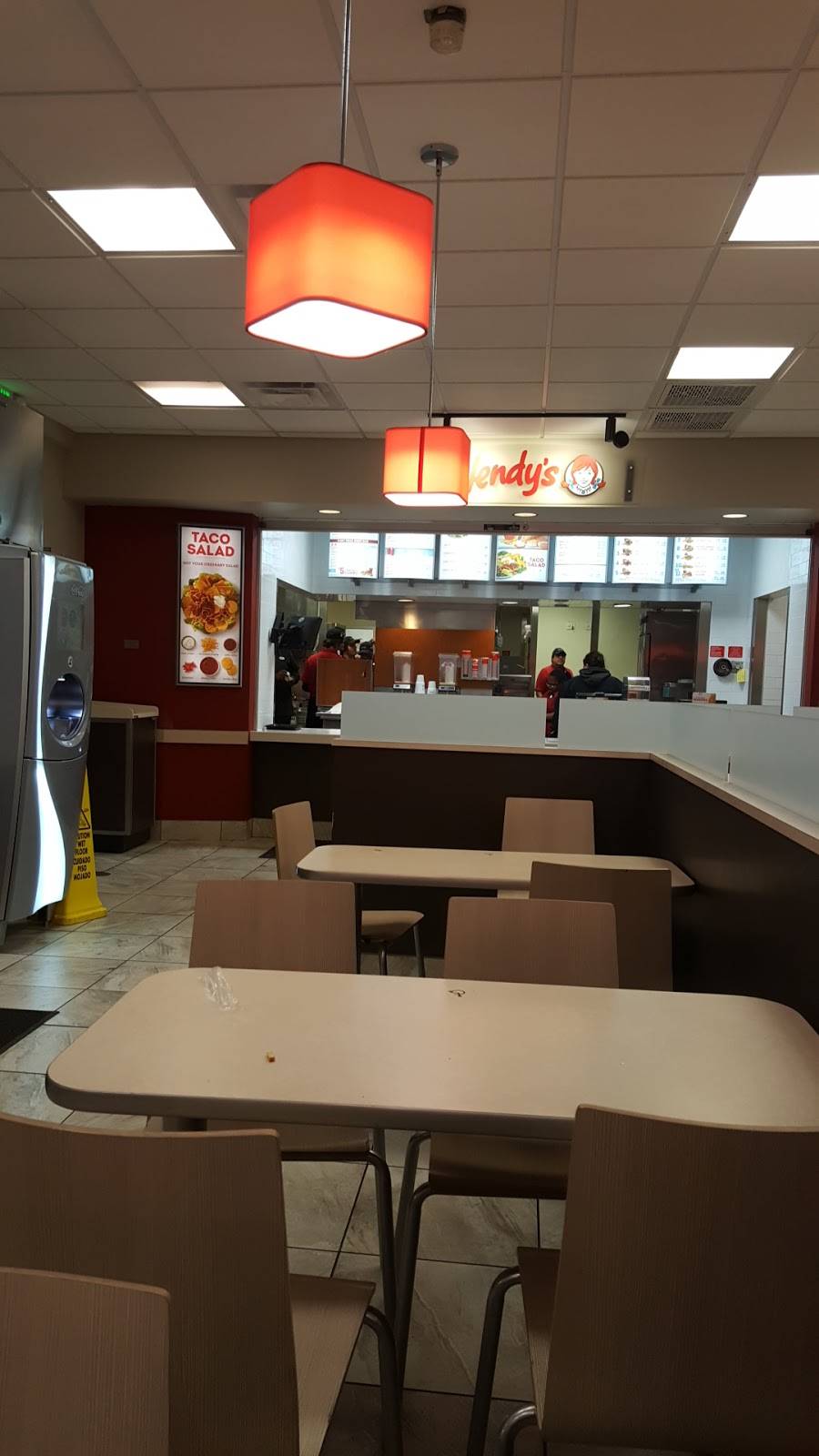 Wendys | restaurant | 3560 Greenfield Rd, Dearborn, MI 48120, USA | 3132405295 OR +1 313-240-5295