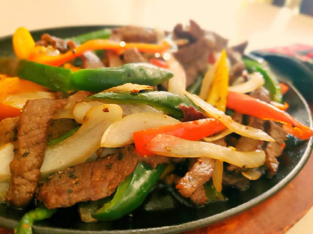 Piquin Restaurant | restaurant | 225 Main St, Wakefield, NE 68784, USA | 4022878017 OR +1 402-287-8017