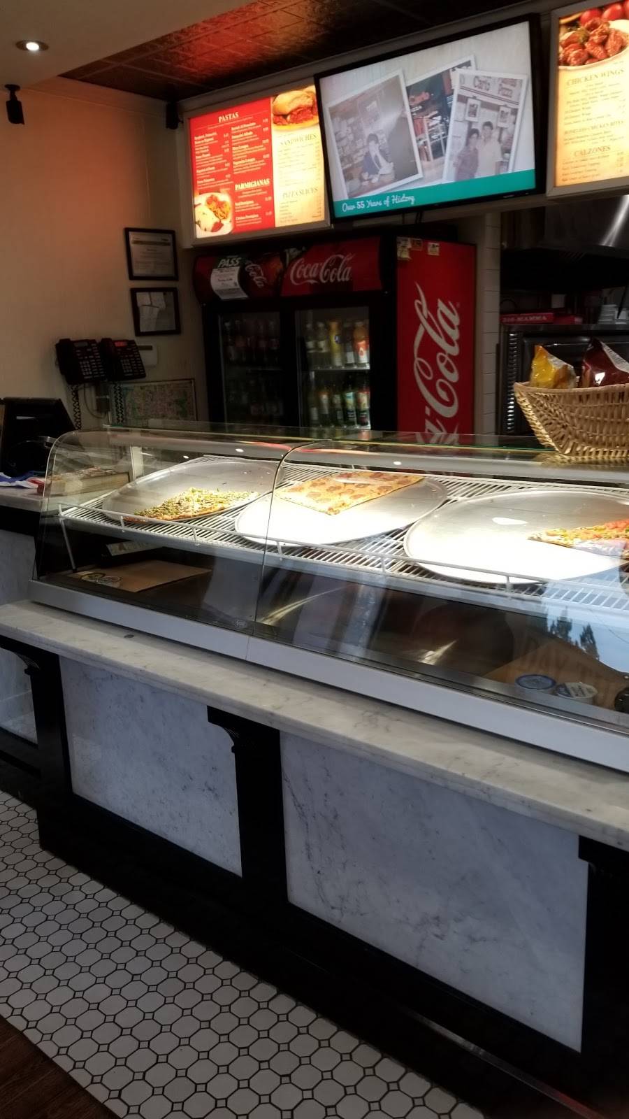 Mammas Pizza | restaurant | 4986 Dundas St W, Etobicoke, ON M9A 1B8, Canada | 4162314545 OR +1 416-231-4545