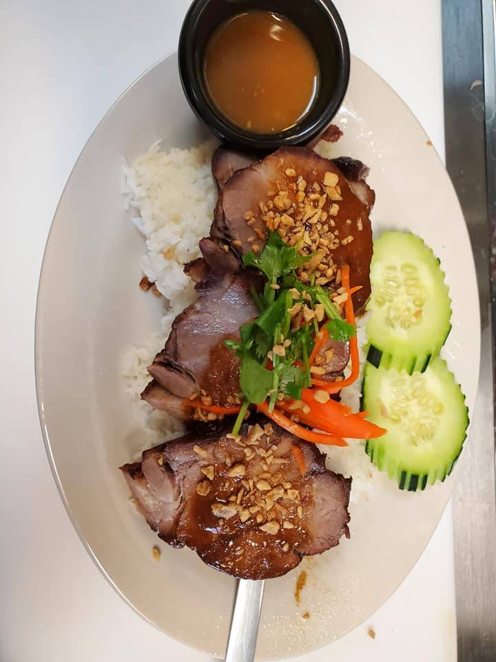 Flying Mon Noodles Bar | restaurant | 3708 Merle Hay Rd, Des Moines, IA 50310, USA | 5156300209 OR +1 515-630-0209