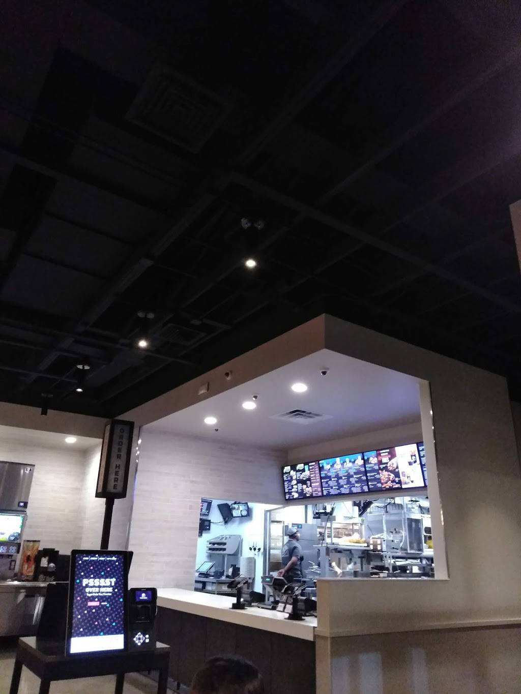 Taco Bell | restaurant | 4614 S Damen Ave, Chicago, IL 60609, USA | 13125508345 OR +1 312-550-8345