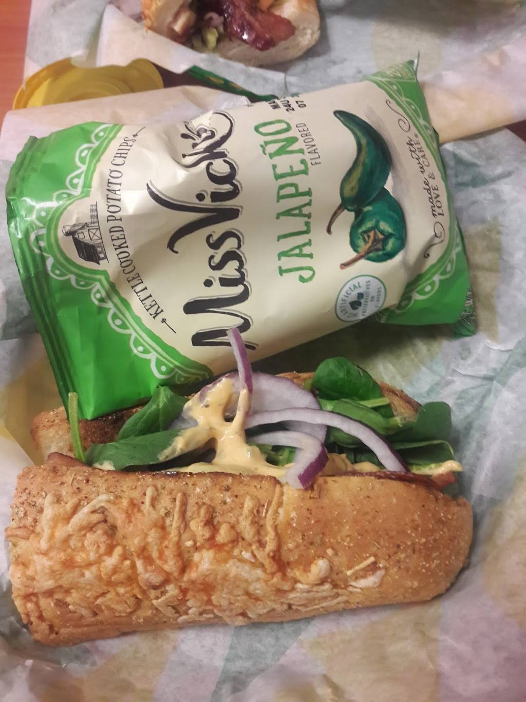 Subway | meal takeaway | 4801 Montaño Rd NW Suite B-4, Albuquerque, NM 87120, USA | 5057921105 OR +1 505-792-1105