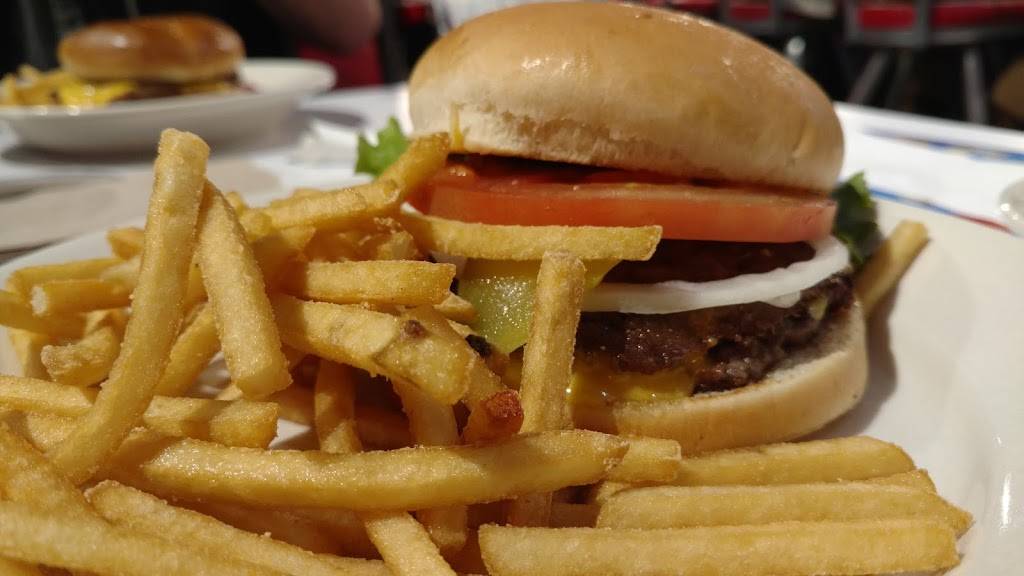 Steak n Shake | restaurant | 1624 Veterans Blvd, Dublin, GA 31021, USA | 4783531164 OR +1 478-353-1164
