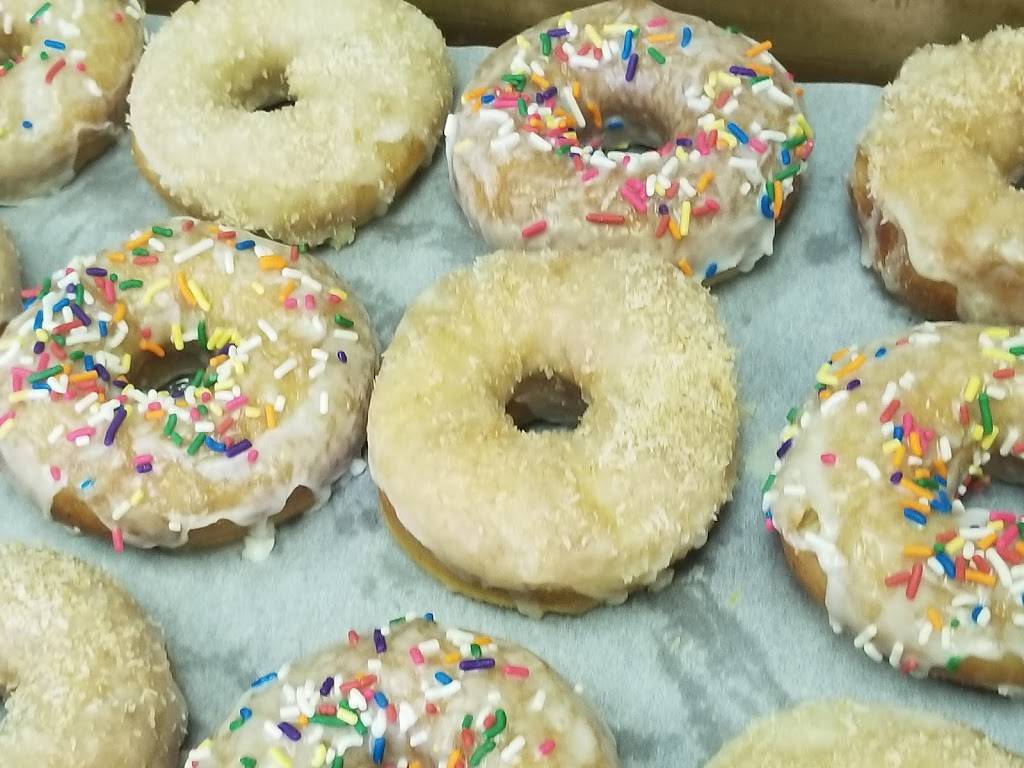 Miss Chickpeas Bakeshop | restaurant | 8065 Callaghan Rd, San Antonio, TX 78230, USA | 2109930748 OR +1 210-993-0748