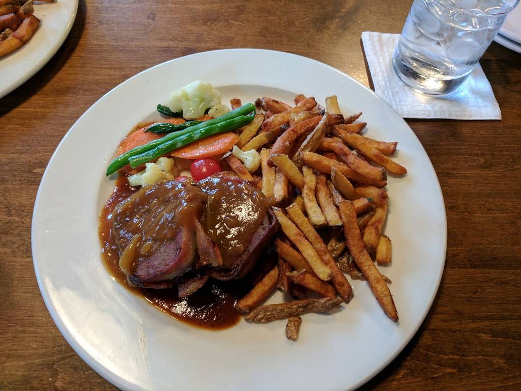 Barley Vine Rail Co | restaurant | 35 Armstrong St, Orangeville, ON L9W 3H6, Canada | 5199423400 OR +1 519-942-3400