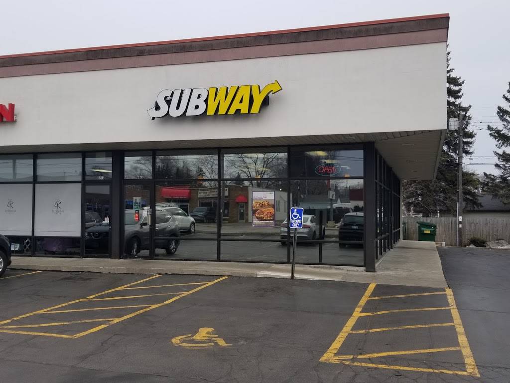 Subway | restaurant | 2221 Lathrop Ave, Racine, WI 53405, USA | 2626389585 OR +1 262-638-9585
