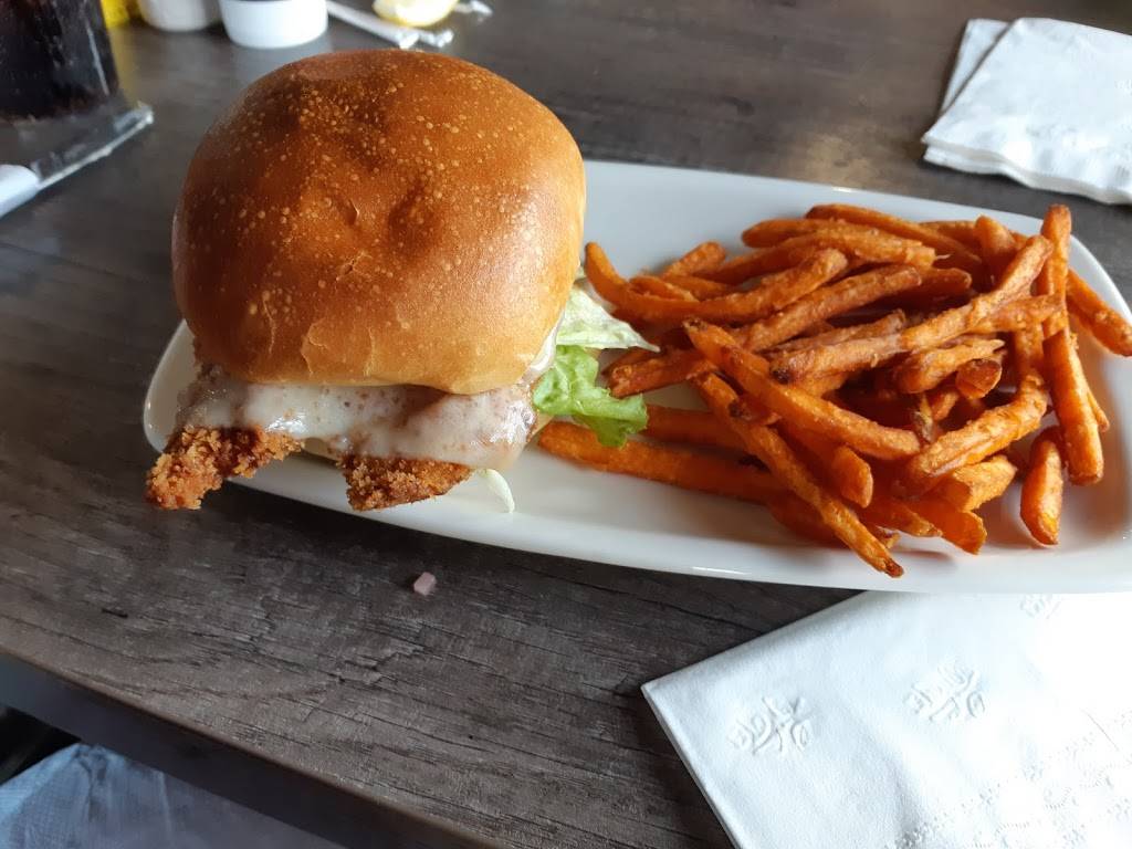 Piper Arms Pub | restaurant | 170 N Front St, Belleville, ON K8P 2G2, Canada | 6137799866 OR +1 613-779-9866