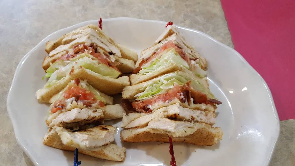 New Colony Diner Bridgeport | restaurant | 2321 Main St, Bridgeport, CT 06606, USA | 2033671217 OR +1 203-367-1217