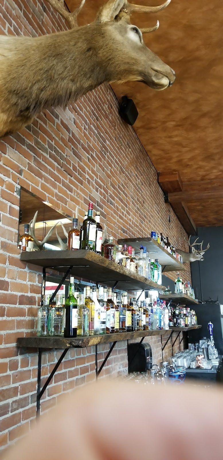 The HonkyTonk Bar and Restaurant | restaurant | 113 W Main St, Goldendale, WA 98620, USA | 5097722701 OR +1 509-772-2701