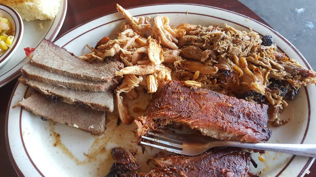 Flat Rock Wood Room | restaurant | 1501 Greenville Hwy, Hendersonville, NC 28792, USA | 8284351391 OR +1 828-435-1391