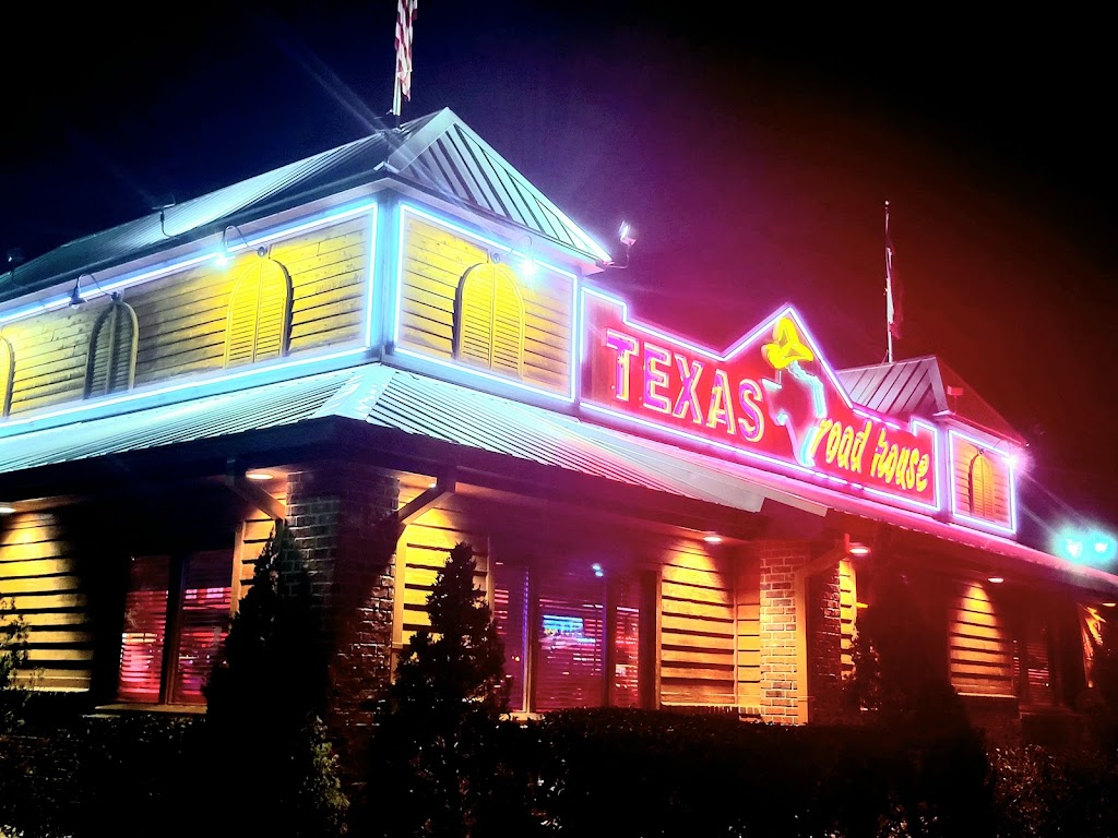 Texas Roadhouse | restaurant | 3057 Loop 306, San Angelo, TX 76904, USA | 3252238940 OR +1 325-223-8940