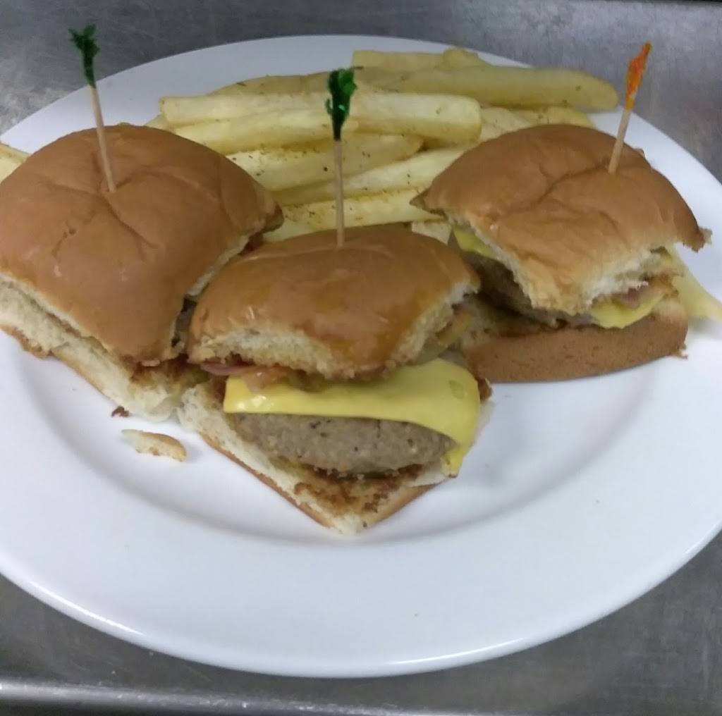 JF Kicks | restaurant | 3345 Lithia Pinecrest Rd, Valrico, FL 33596, USA | 8136437777 OR +1 813-643-7777