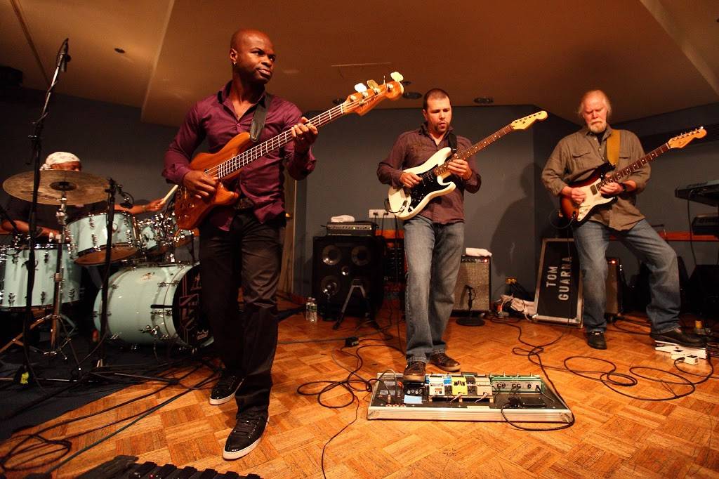 Regattabar | night club | 1 Bennett St, Cambridge, MA 02138, USA | 6176615000 OR +1 617-661-5000