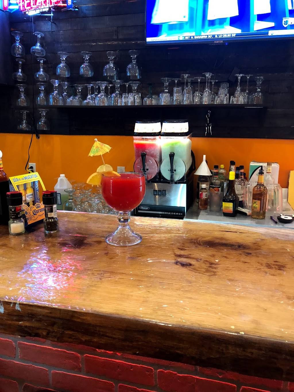 Los Charros D&G Mexican Grill and Bar | restaurant | 15 N Washington St, Knightstown, IN 46148, USA | 7655715268 OR +1 765-571-5268